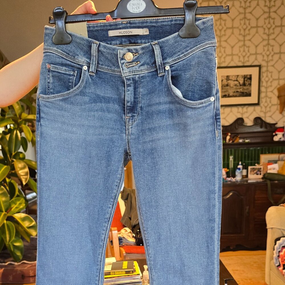 Hudson Beth Mid-Rise Baby Boot Jeans